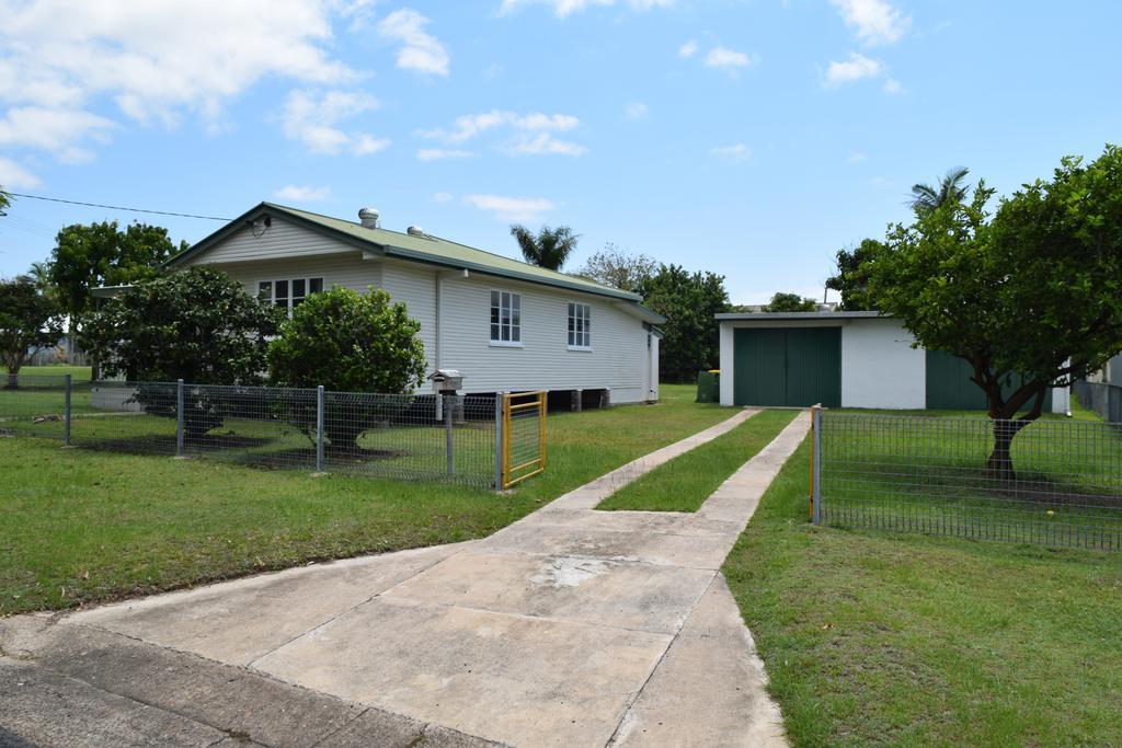 Tin Can Bay'S Sleepy Lagoon Motel Exterior foto