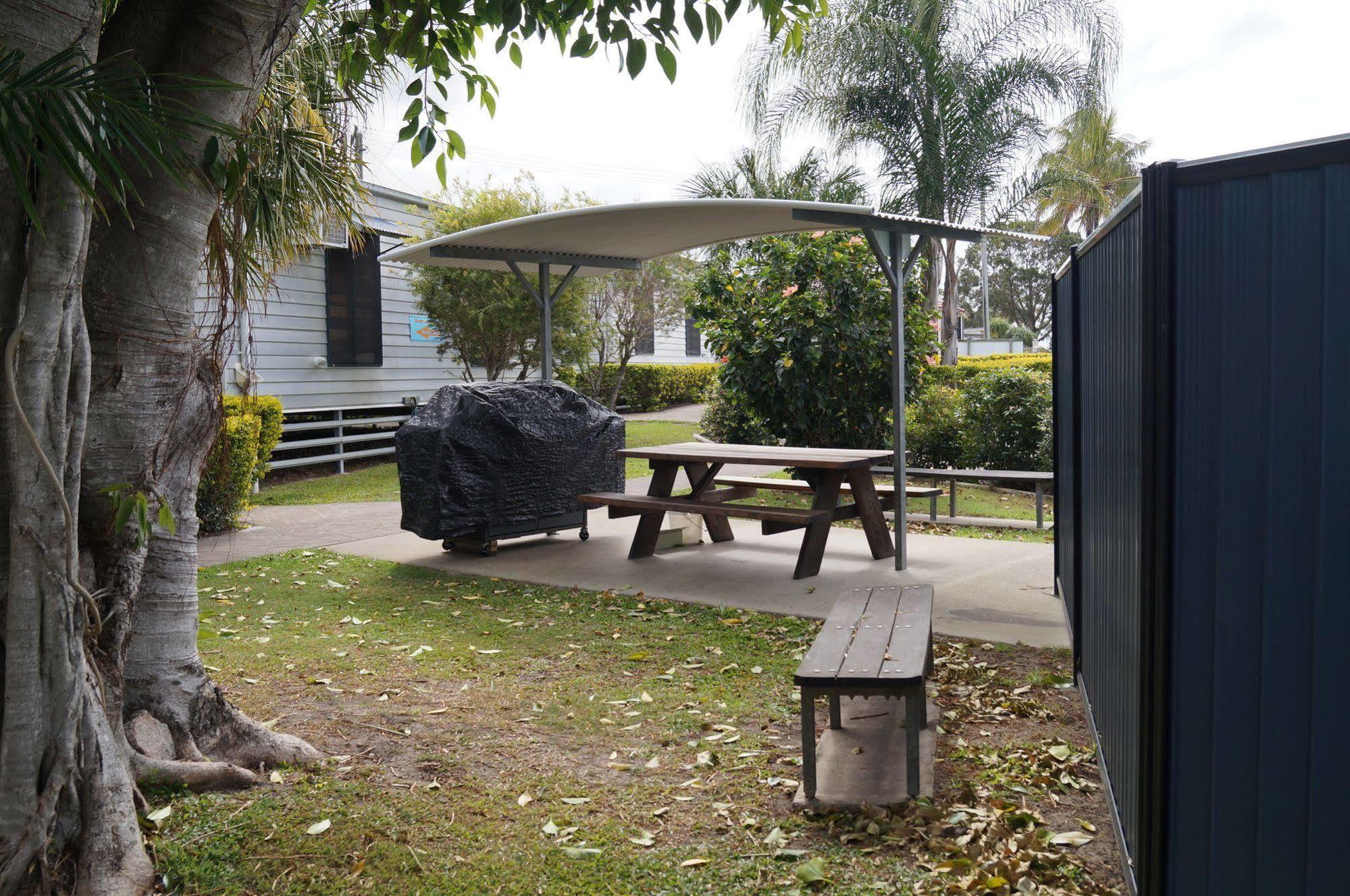 Tin Can Bay'S Sleepy Lagoon Motel Exterior foto
